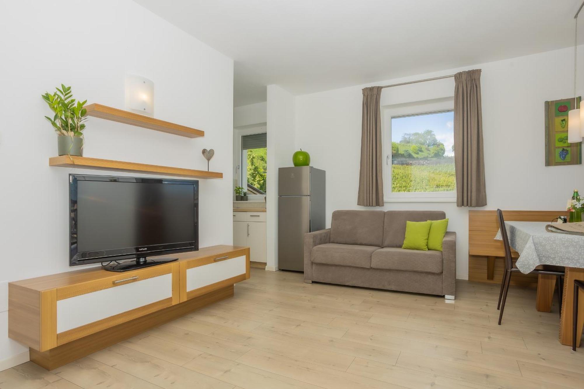 Egarter Apartment Appiano Sulla Strada Del Vino Luaran gambar