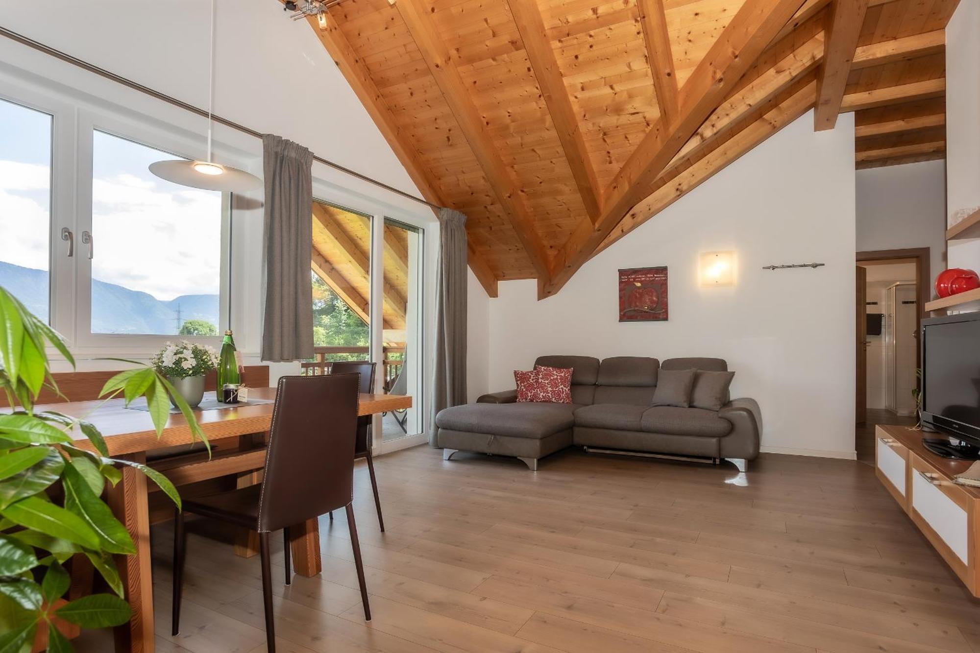 Egarter Apartment Appiano Sulla Strada Del Vino Luaran gambar