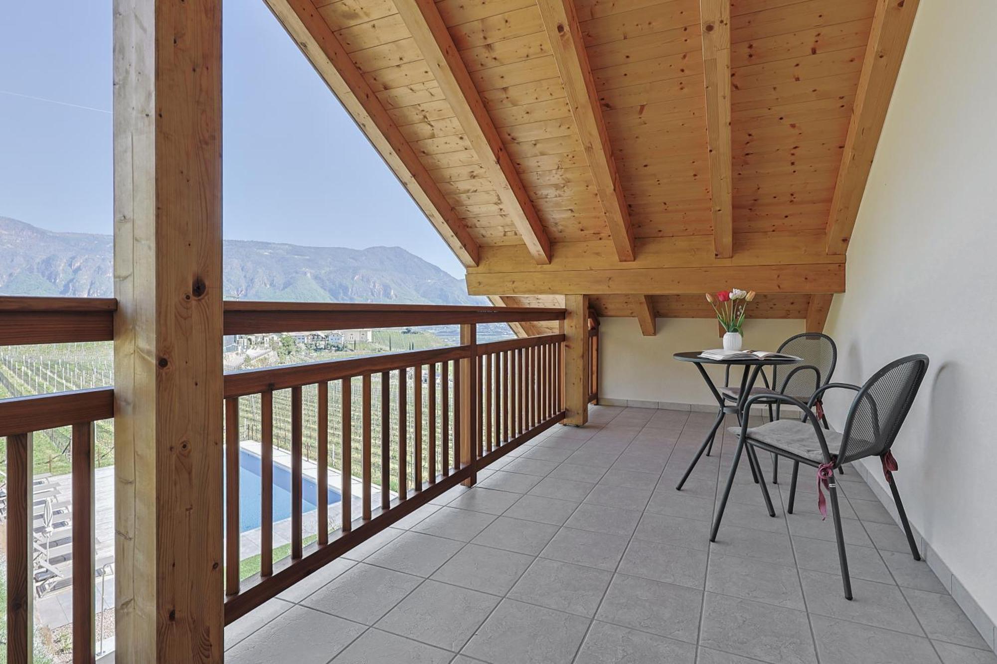 Egarter Apartment Appiano Sulla Strada Del Vino Luaran gambar