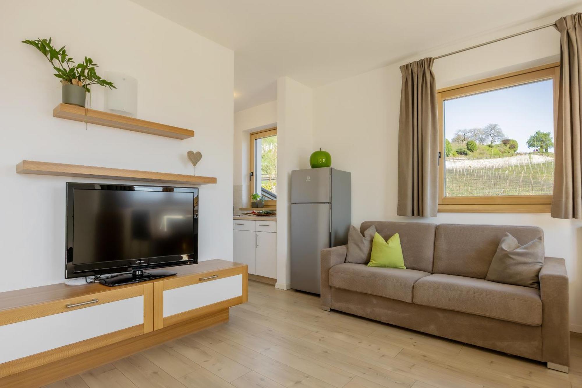 Egarter Apartment Appiano Sulla Strada Del Vino Luaran gambar
