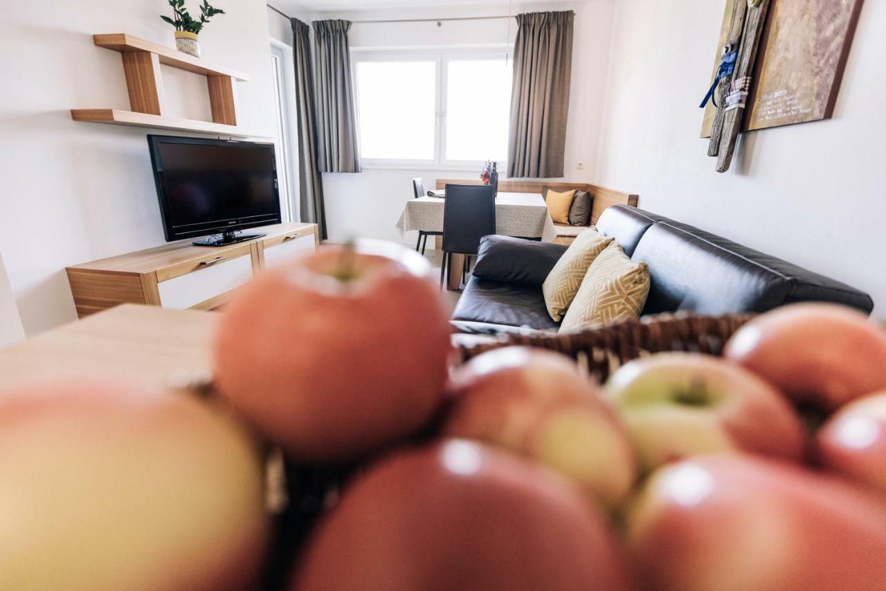 Egarter Apartment Appiano Sulla Strada Del Vino Luaran gambar