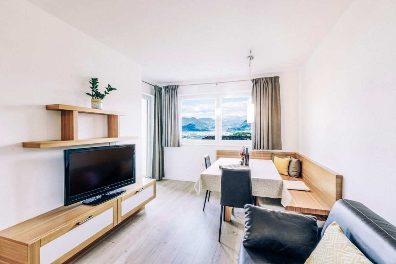 Egarter Apartment Appiano Sulla Strada Del Vino Luaran gambar
